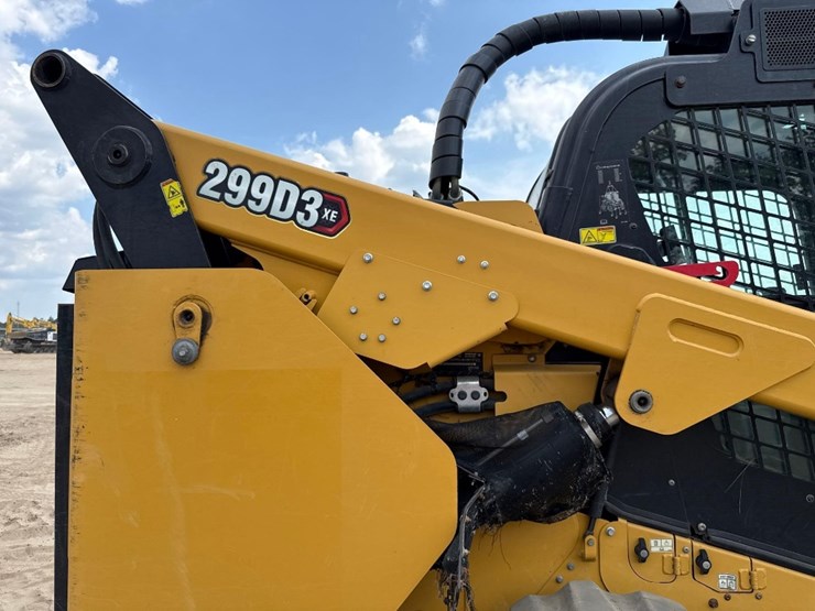 2020-caterpillar-299d3-xe-image-20