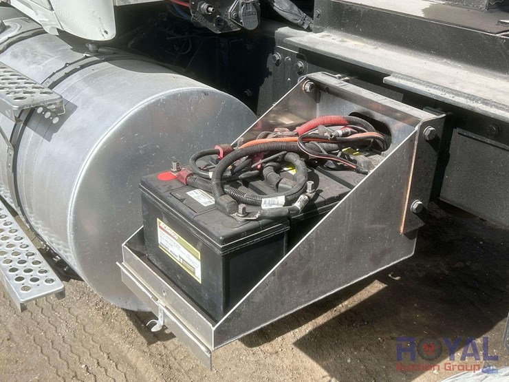 2018-kenworth-t680-image-12