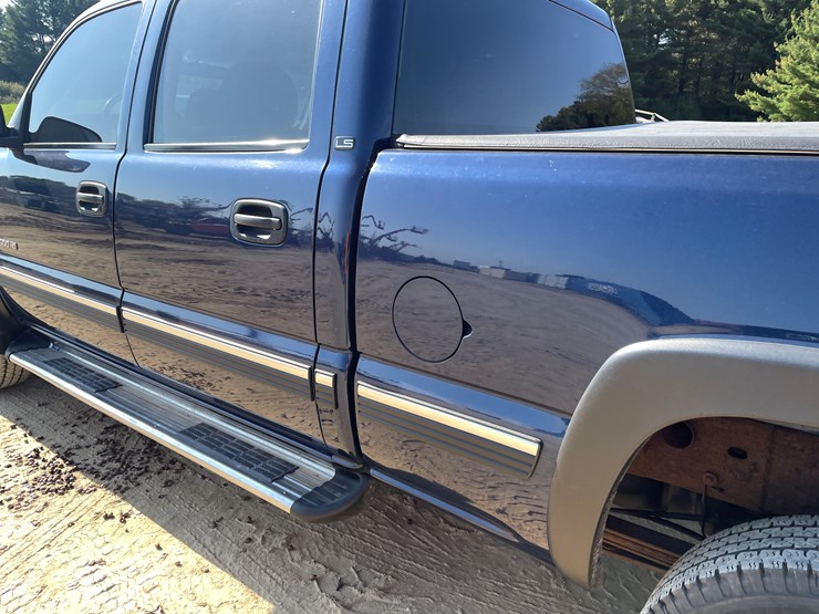 2002-chevrolet-silverado-2500hd-image-26
