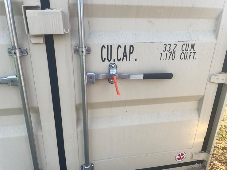 #303-•-20'-shipping-container-image-9
