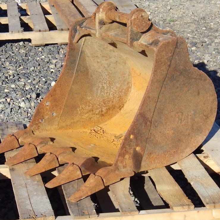 CATERPILLAR 24