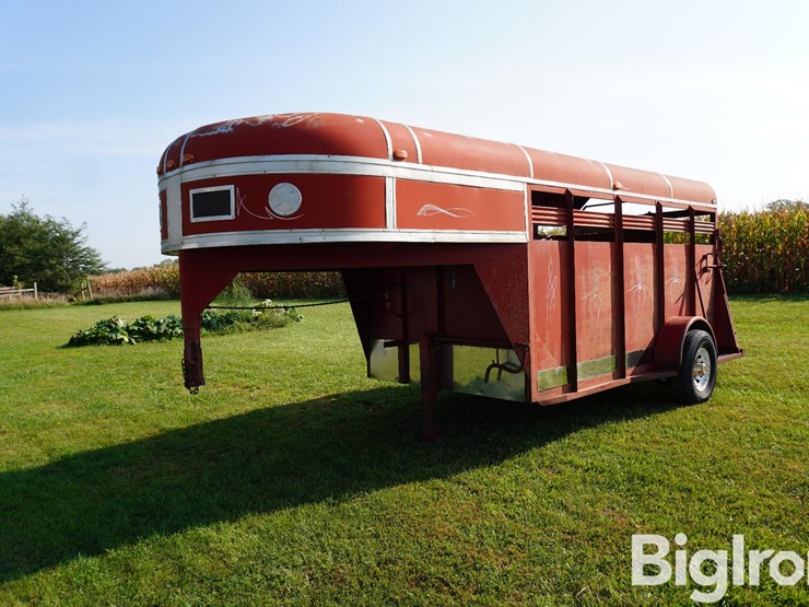 1988-bp-6.5'x12'-s/a-livestock-trailer-image-1