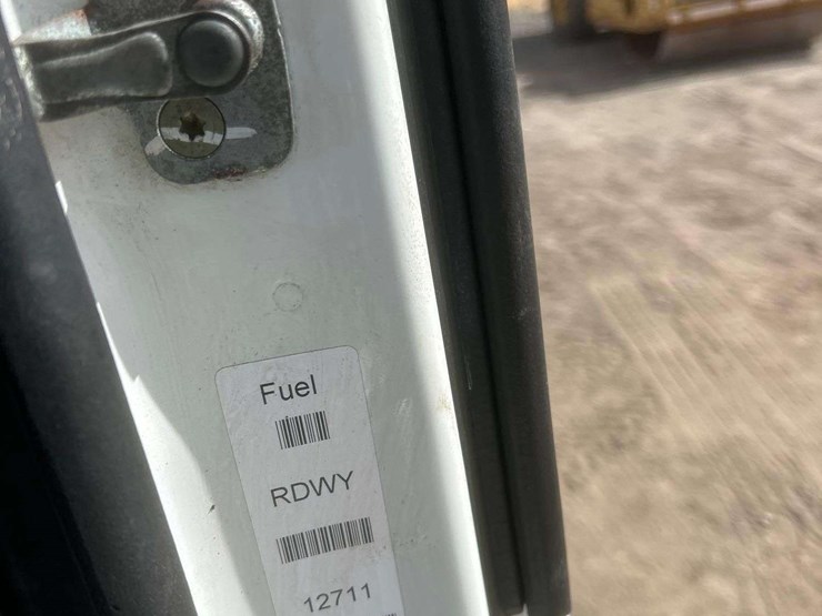 2018-kenworth-t680-image-33