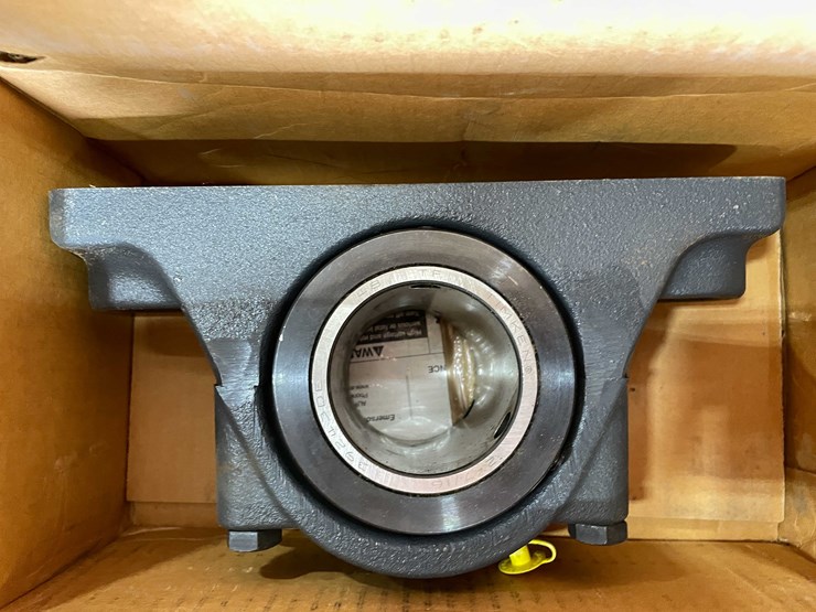 #8621-•-pallet-of-various-bearings-(aps)-image-5