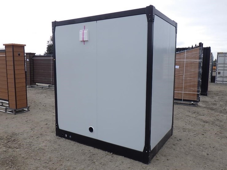 portable-toilet-w/-shower-image-3