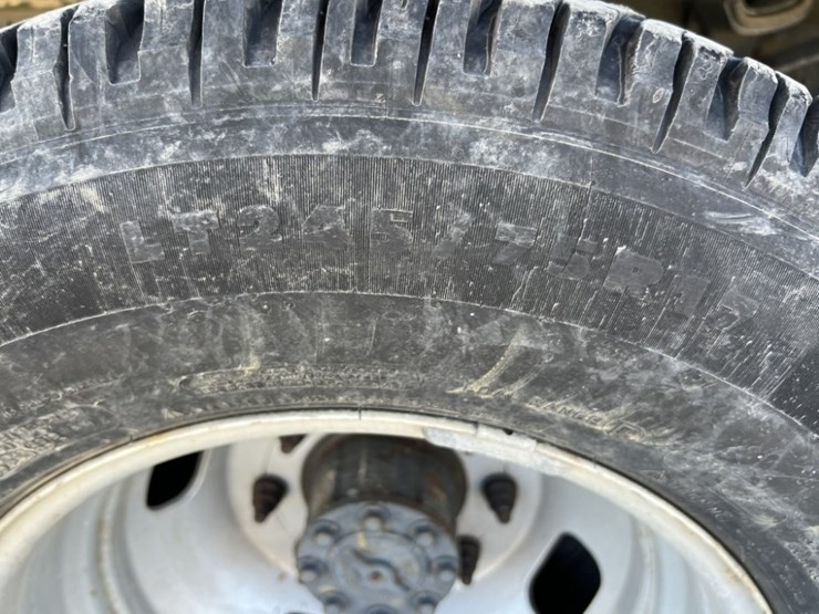 2012-ford-f350-image-19