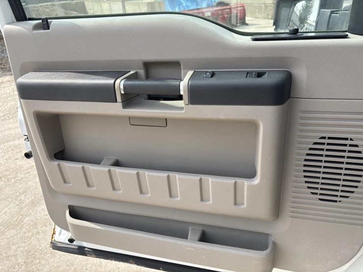 2008-ford-f350-image-46