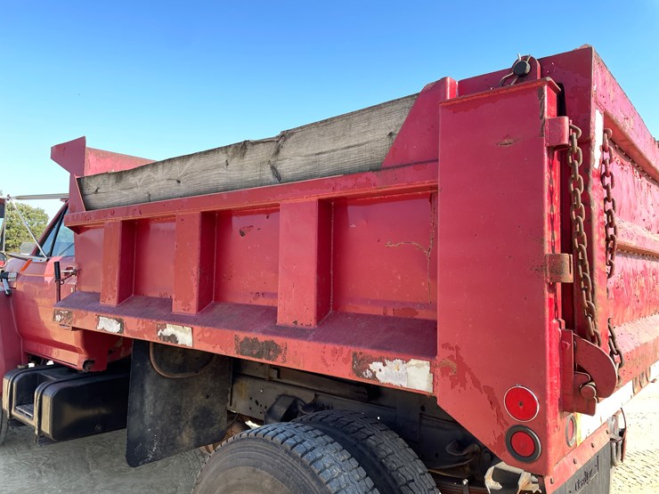 ford-f800-image-26