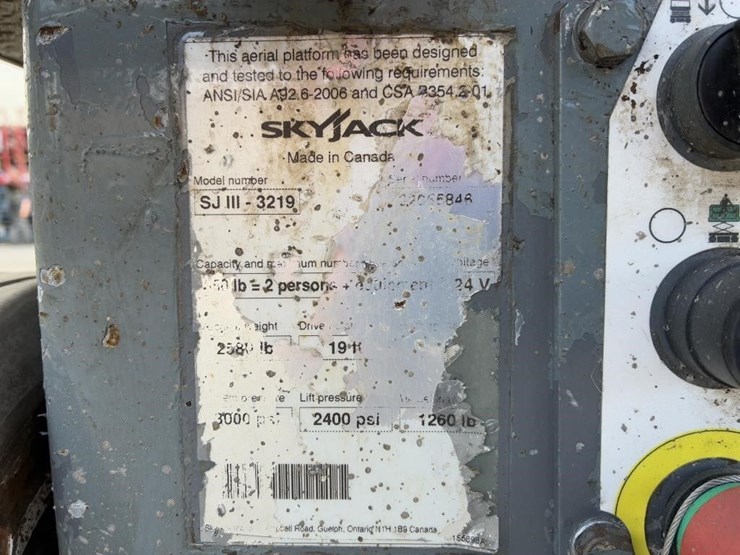 skyjack-sj-3219-scissor-lift-image-16