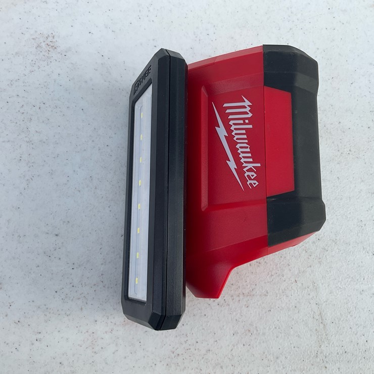 #1561 • Milwaukee M12™ ROVER™ Service and Repair Flood Light w/ USB Charging