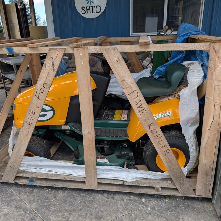 #3390 • Simplicity Limited Edition "Packer Backer" Lawn Mower