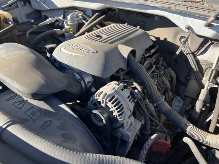 2006-chevrolet-silverado-3500-image-12