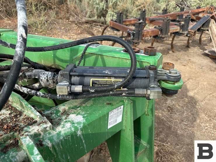 john-deere-975-image-11