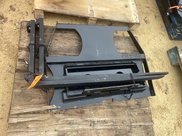 #2028-•-new-kc-mini-fork-frame-with-forks-image-4