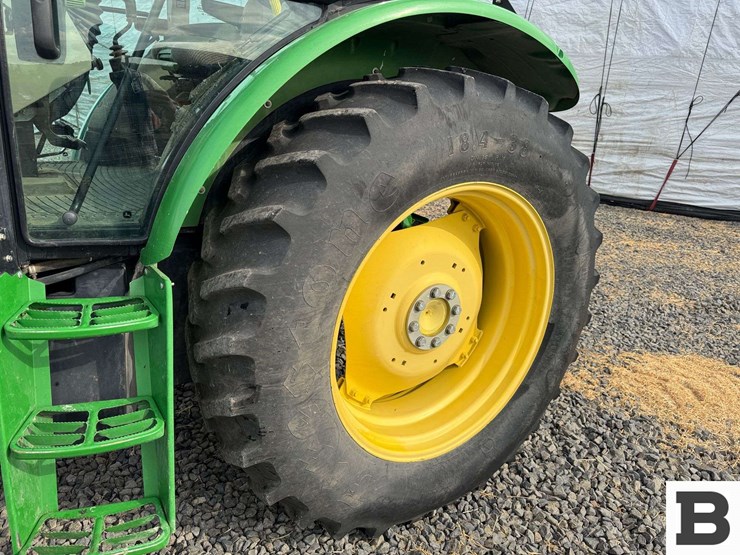 2011-john-deere-6115d-image-47