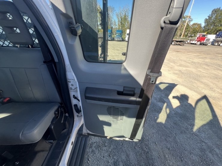 2012-ford-f350-image-29