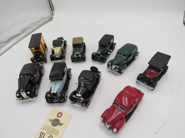 toy-truck-and-car-grouping-image-4