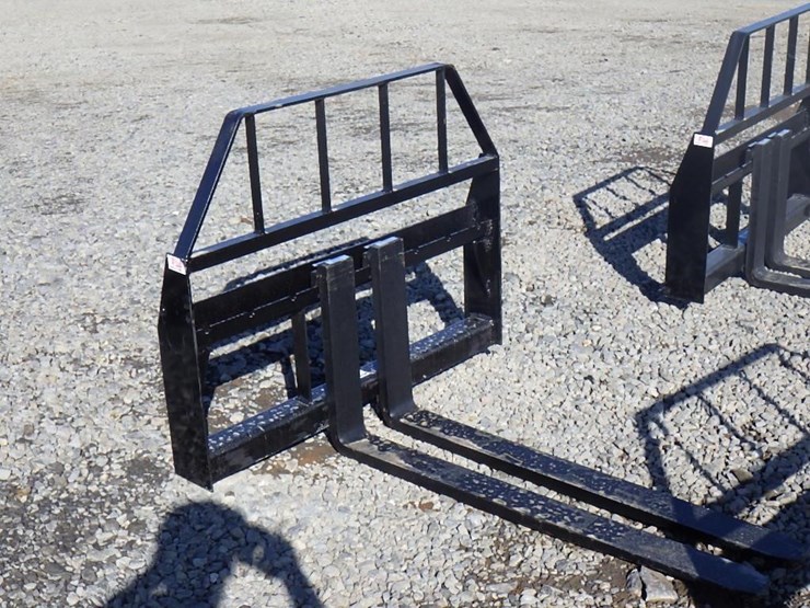 kivel-skid-steer-fork-attachment-48"-image-4
