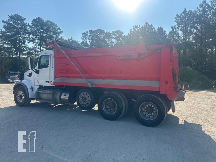 2019-peterbilt-567-image-7