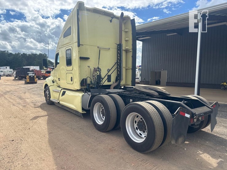 2019-kenworth-t680-image-8