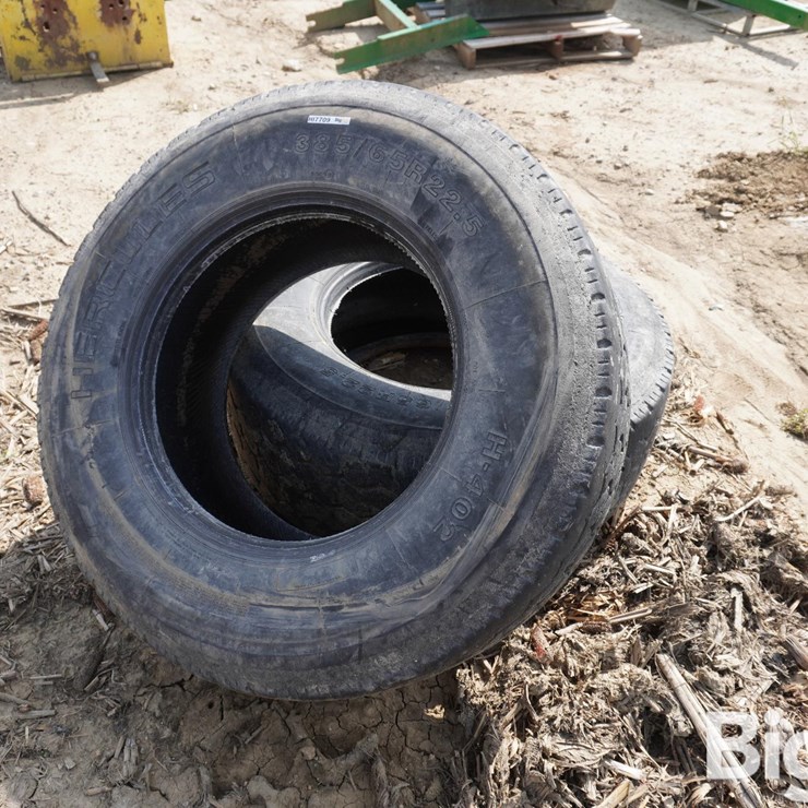 385/65R22.5 Tires
