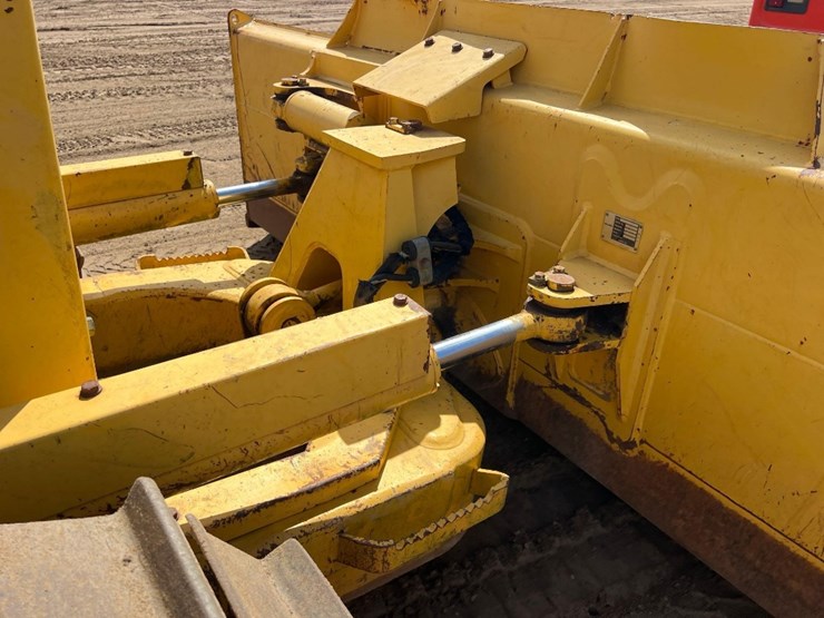 2005-komatsu-d39px-21-image-25