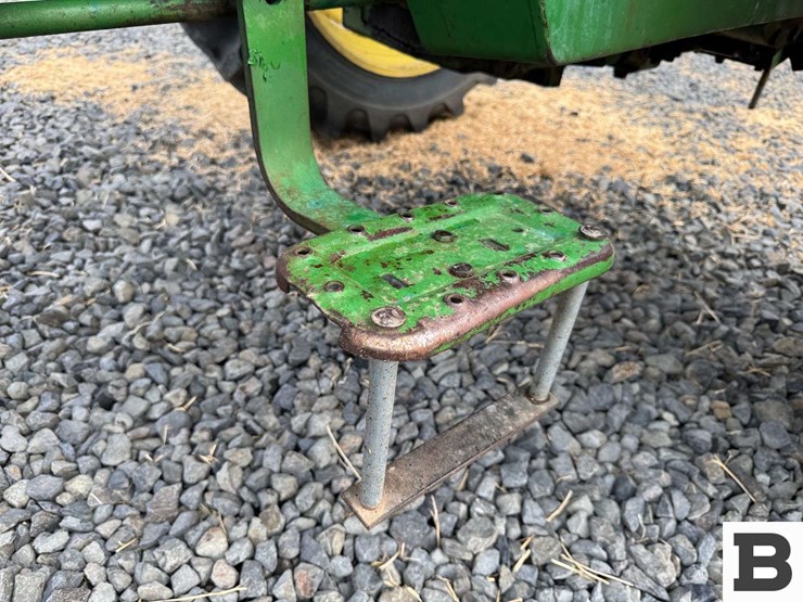 1976-john-deere-2640-image-23