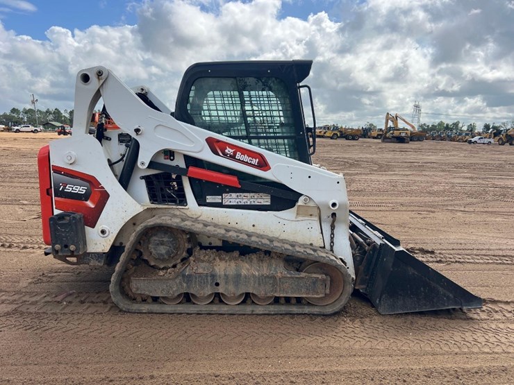 2022-bobcat-t595-image-5