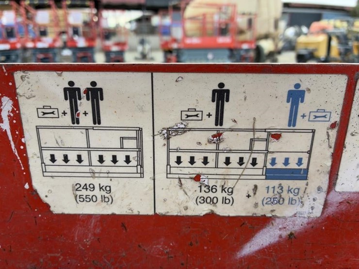 2013-skyjack-sj-3219-scissor-lift-image-12