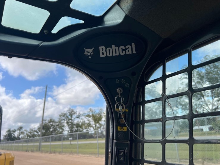 2022-bobcat-t595-image-30