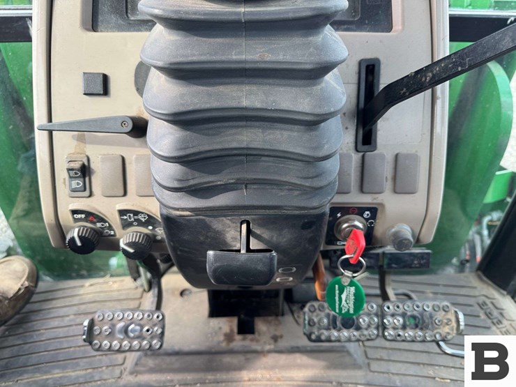 2011-john-deere-6115d-image-89