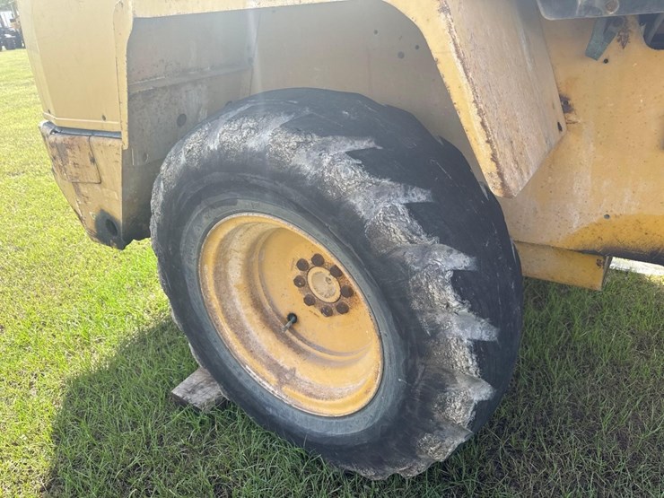 caterpillar-914g-image-9