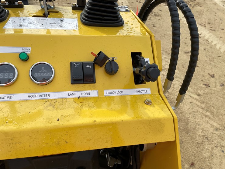 #215-•-new-landhonor-ride-on-skid-steer-loader-image-28