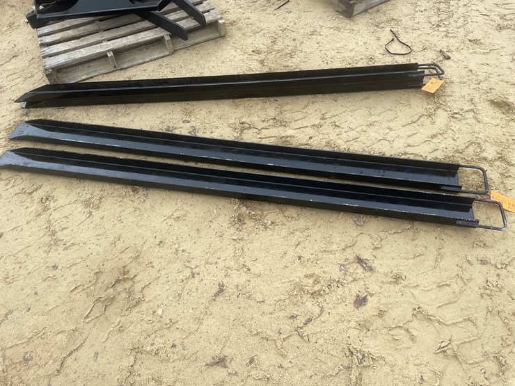 #2036-•-pair-of-new-kc-light-duty-fork-extensions-image-4