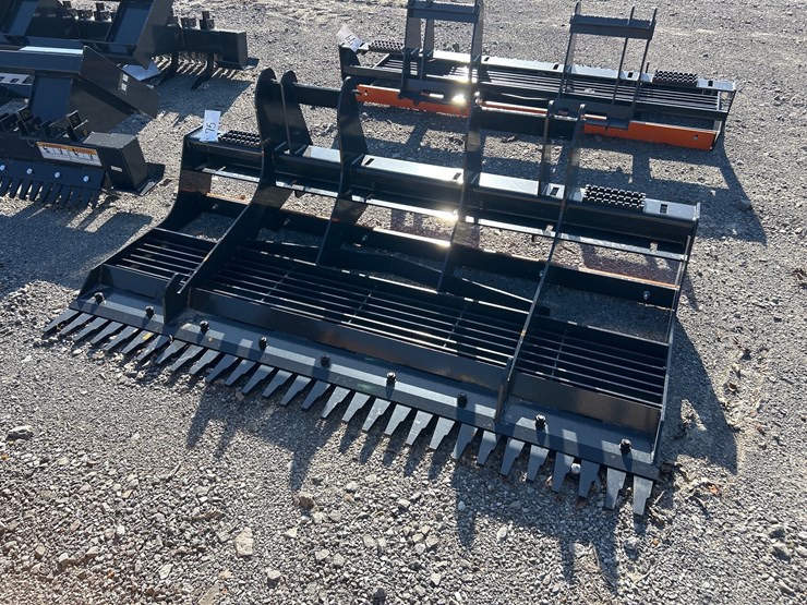 #75-•-72”-skid-steer-land-leveler-image-1