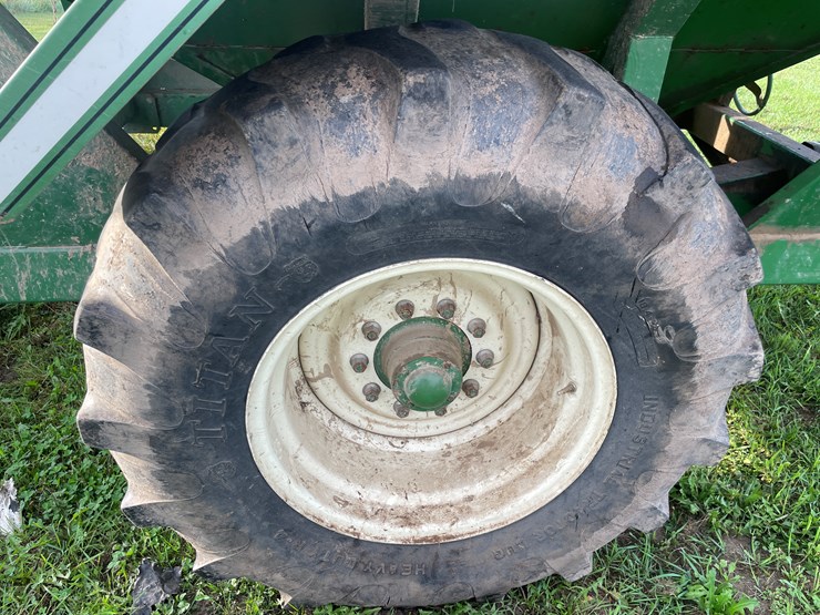 #1040-•-e-z-trail-grain-cart-image-6