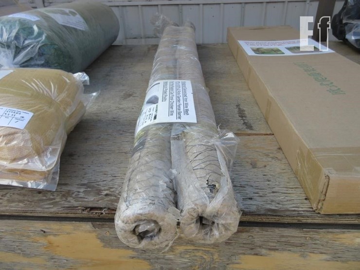 (2)-6'-x-100'-mesh-chicken-wire-rolls-image-1