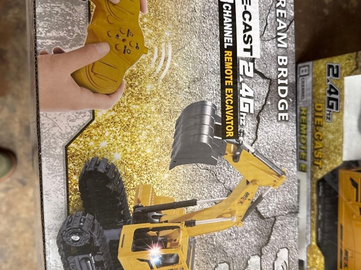 unused-toy-die-cast-remote-controlled-excavator-image-2