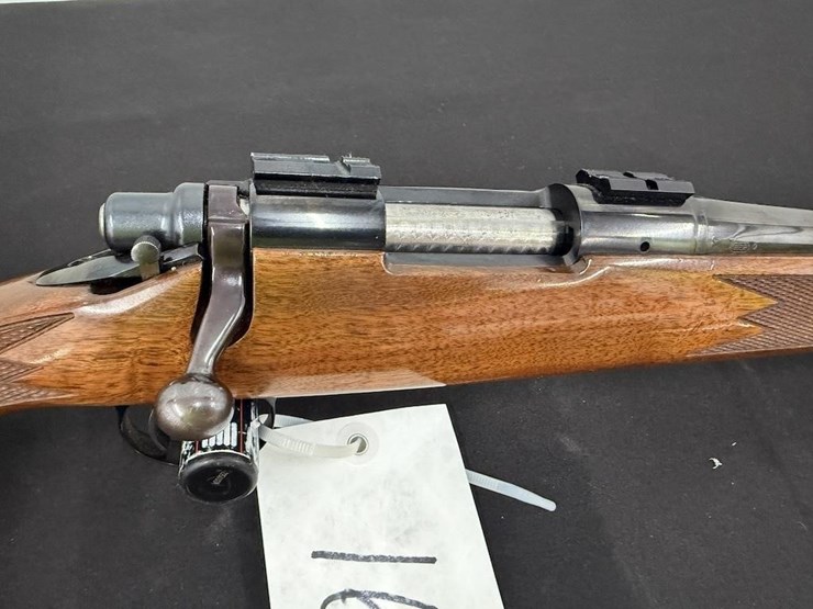 remington-model-700-.243-win-rifle-image-2
