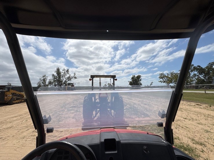 club-car-intell-trak-4x4-utv-image-20