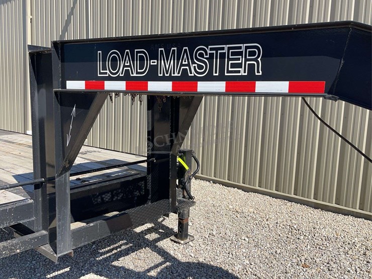 2007-load-master-27'-flatbed-gooseneck-trailer,-from-the-estate-of-dr.-ken-buchmann-image-14