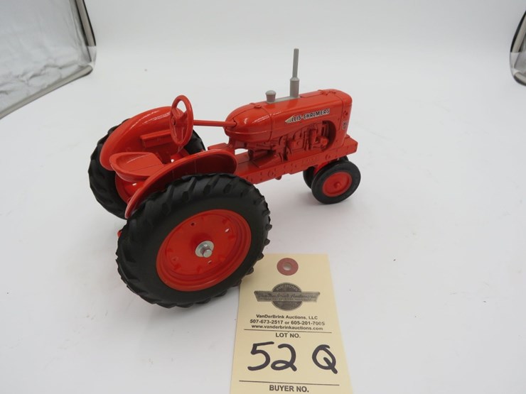 ertl-allis-chalmers-1/16th-scale-tractor-image-4