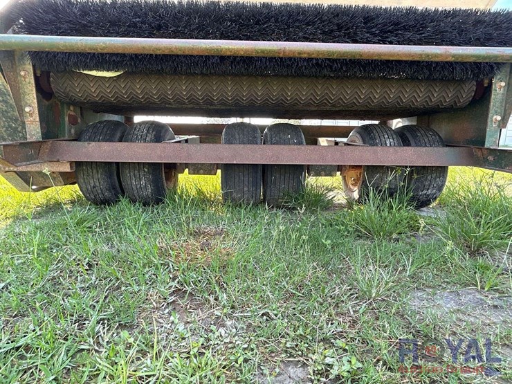 2010-turfco-mete-r-matic-iii-pull-behind-top-dresser-image-11