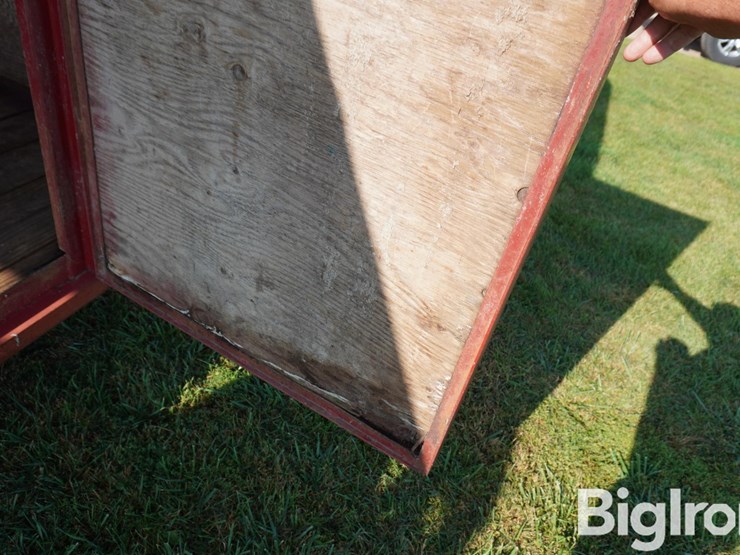 1988-bp-6.5'x12'-s/a-livestock-trailer-image-19