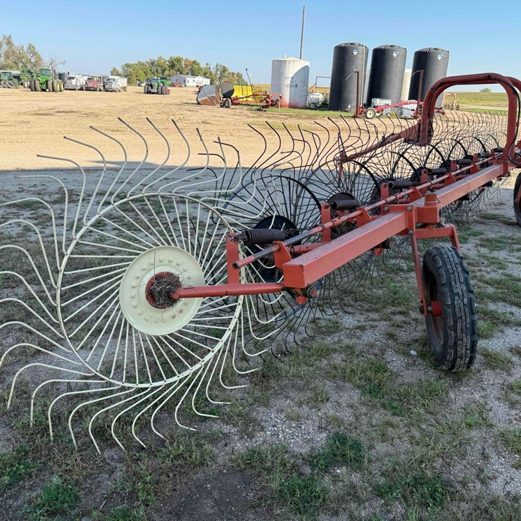 Vicon 1050 Wheel Rake