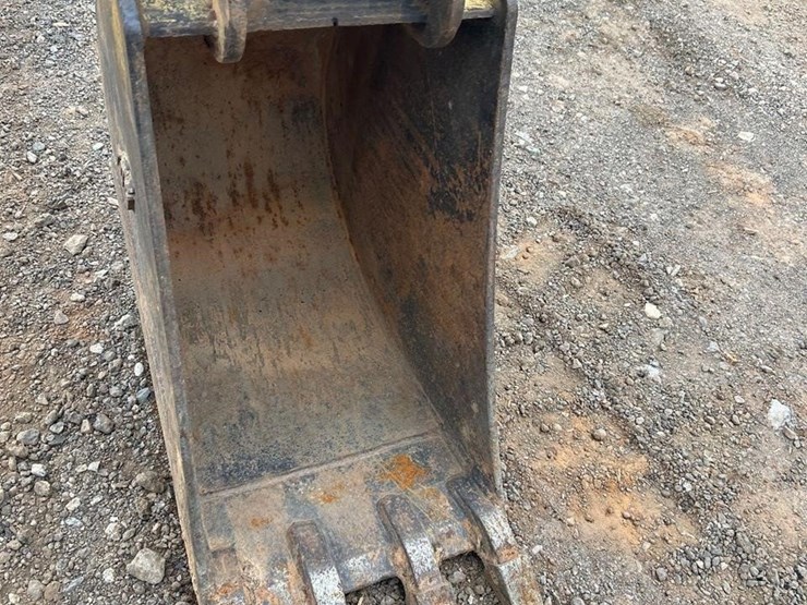 takeuchi-tb175-image-10