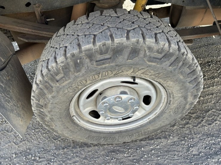 2013-ford-f250-sd-image-12