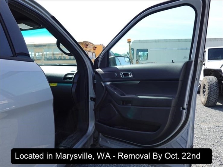 2014-ford-explorer-image-25