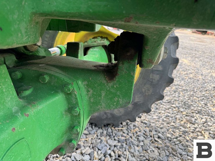 2011-john-deere-6115d-image-74