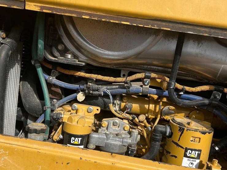 2018-caterpillar-d6n-xl-image-48